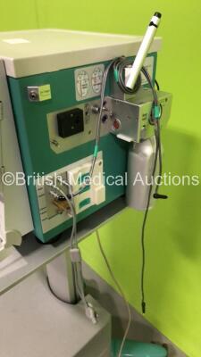 Stephan Stephanie Ventilator Version 3.62 en on Stand - Running Hours 31733 (Powers Up with Error - See Pictures - Missing Front Cover Flap) - 7