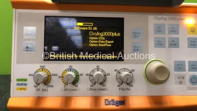 Drager Oxylog 3000 Plus Ventilator with Hose Software Version 01.06 *Mfd 2010* (Powers Up) - 2