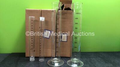 Job Lot Including 6 x E Mill 250ml Measuring Cylinders and 2 x 1000ml Measuring Cylinders