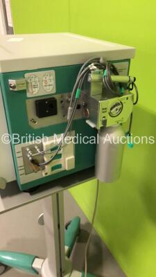 Stephan Stephanie Ventilator Version 3.62 en on Stand - Running Hours 15180 (Powers Up with Error - See Pictures) - 7