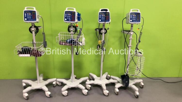 4 x Criticare Systems Inc ComfortCuff Patient Monitors with 4 x BP Hoses,4 x BP Cuffs and 3 x SpO2 Finger Sensors (3 x Power Up,1 x No Power) * SN 207234297 / 407236025 / 407235543 / 407235815 *