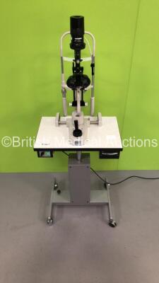 Topcon SL-3D Slit Lamp with 2 x 10x Eyepieces and 2 x 16x Eyepieces on Hydraulic Table (Powers Up with Good Bulb-Damaged Power Supply Cables-See Photos) * SN 204328 * - 2