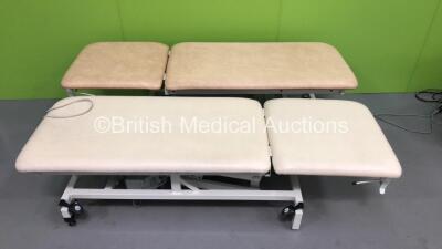 2 x Huntleigh Akron Electric Patient Examination Couches with Controllers (Both Power Up) - 2