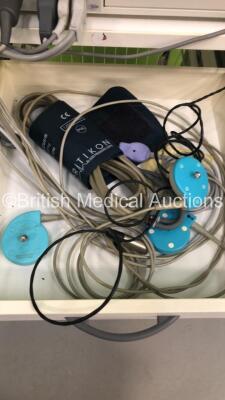 GE 250cx Series Fetal Monitor on Stand with 1 x SpO2 Finger Sensor,3 x US Transducers,1 x ECG Lead and 1 x BP Hose and Cuff (Powers Up) - 3