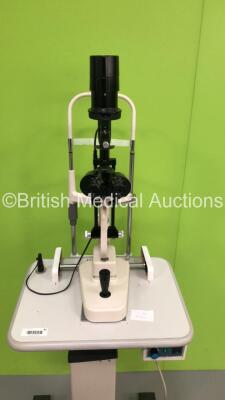 Topcon SL-3C Slit Lamp with 2 x 10x Eyepieces on Hydraulic Table (Powers Up with Good Bulb) - 2