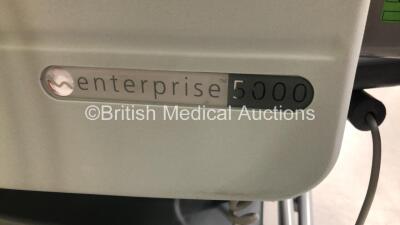 2 x Huntleigh Enterprise 5000 Electric Hospital Beds with Mattresses and Controllers (Both Power Up) - 3