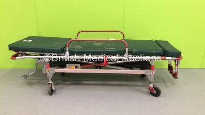 Ferno Falcon Ambulance Stretcher with Mattress (Hydraulics Faulty) - 3