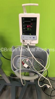 4 x Mindray Datascope Duo Patient Monitors on Stands with 4 x BP Hoses and 4 x SpO2 Finger Sensors (All Power Up) * SN MD15098-K1 / MD08242-E8 / MD07546-C8 / MD0973-C7 * - 2