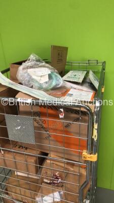 Large Cage of Mixed Consumables Including Face Mask Visors,Marshall Visionary Single Use Cushions Masks,Marshall Visionary Single Use Manual Resuscitators and Smiths Medical Portex Thoracic Catheters (Cage Not Included) - 4