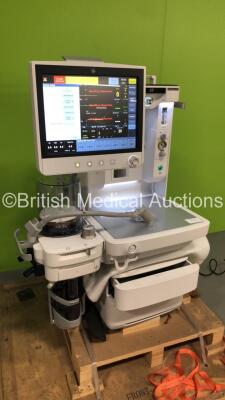 GE Carestation 650c Anaesthesia Machine Software Version 01 with Bellows Absorber and Hoses (Powers Up) *S/N SM8153600092WA* **Mfd 08/15** TRADE RESTRICTIONS * Countries under embargo or trade restrictions, countries where refurbished equipment sales are - 10