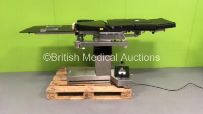 Maquet 1425.01A0 Electric Operating Table with Cushions (Powers Up - Incomplete) *S/N 00051* **Mfd 1998**