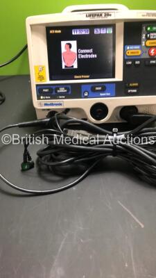 Medtronic Lifepak 20e Defibrillator/Monitor with ECG and Printer Options,1 x Paddle Lead and 1 x 3-Lead ECG Lead (Powers Up-Missing Door and Damage to Casing-See Photos) - 4