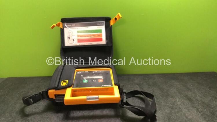 Medtronic Lifepak 500 Biphasic Automated External Defibrillator in Carry Case (Untested Due to Possible Flat Battery) *SN 14069950, BRCS1303*