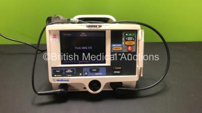 Medtronic Lifepak 20 Defibrillator/Monitor with ECG and Printer Options,1 x 3-Lead ECG Lead and 1 x Paddle Lead (Powers Up)