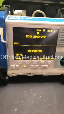 Zoll M Series Biphasic 200 Joules Max Defibrillator with Pacer,ECG and Printer Options,1 x Paddle Lead,1 x 3-Lead ECG Lead and Carry Case (Powers Up) * SN T04J64118 * - 2