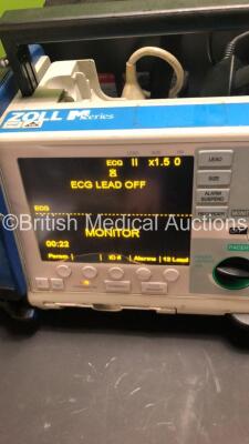 Zoll M Series Biphasic 200 Joules Max Defibrillator with Pacer,ECG and Printer Options,1 x Paddle Lead,1 x 3-Lead ECG Lead and Carry Case (Powers Up) * SN T04J64118 * - 6