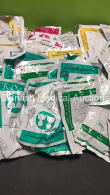 70 x Assorted Philips HeartStart Electrode Pads * Out of Date * - 4