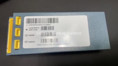 Philips HeartStart FR2+ Defibrillator with 1 x Battery *Install By - 10/2023* (Powers Up and Passes Self Test) *1006213740* - 3