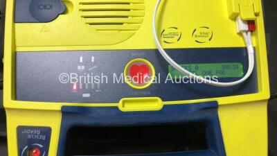 4 x Cardiac Science Powerheart AED G3 Automated External Defibrillators with 1 x Battery and 3 x Carry Cases (All Power Up) - 2