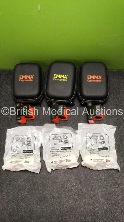 3 x Emma Ref 605100 Capnographs in Carry Cases (All Power Up) *SN 108177, 114691, 141130*