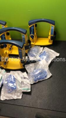 4 x Laerdal LSU Suction Units with 11 x Serres Ref 57151 Lids (All Power Up with Damage-See Photos) - 2