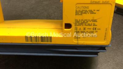 4 x Laerdal LSU Suction Units (All Power Up with Damage-See Photo) - 5