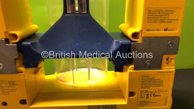 4 x Laerdal LSU Suction Units with 2 x Suction Cups (All Power Up with Damage-See Photo) - 6