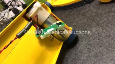 4 x Laerdal LSU Suction Unit Spare Casing *Damaged-See Photos* - 6