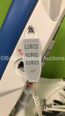 Borcad Medical AVE Electric Birthing Bed Controller (Powers Up - Cracks to Plastic Trims - See Pictures) - 3