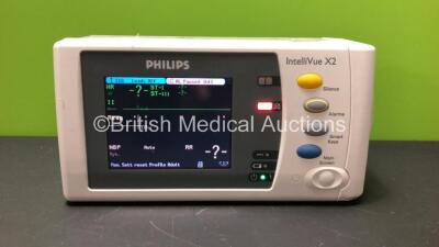 Philips IntelliVue X2 Patient Monitor with Press, Temp, NBP, SPO2 and ECG Resp Options *Mfd 2013* and 1 x Good Battery (Powers Up with Slight Casing Damage - See Photo) *DE3150D3824*