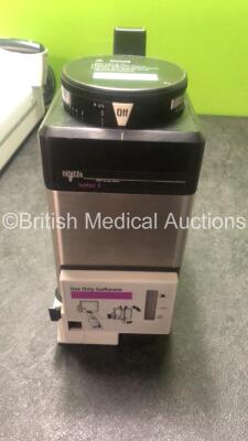 Mitek VAPR 3 Electrosurgical Unit with Footswitch (Powers Up with Blank Display-See Photo) 1 x Welch Allyn PRO 4000 ThermoScan Thermometer with Base Unit (Powers Up) 1 x Datex Ohmeda Isotec 5 Isoflurane Vaporizer (Damaged-See Photos) *SN 25015K01312, BCYD - 6