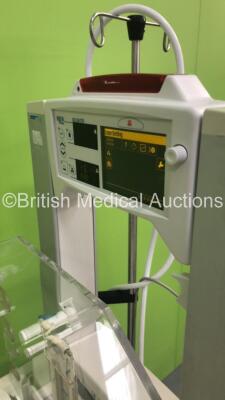 Ohmeda Medical Giraffe Incubator with Mattress (Powers Up - Spares and Repairs) - 5