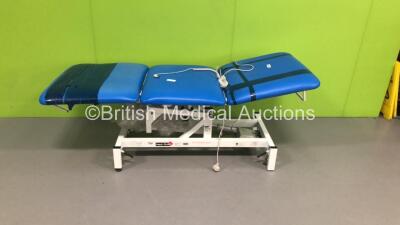 Medi-Plinth 3-Way Electric Patient Examination Couch with Controller (Powers Up-Damage to Cushions-See Photos)