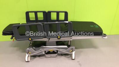 Anetic Aid QA4 Manual Function Patient Trolley with Cushions (Hydraulics Tested Working) *S/N 1691*