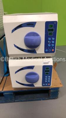 1 x MDS YS-8L Steam Sterilizer and 1 x MDS YS-3PV-8L-W Sterilizer (Both Power Up - Damage to Buttons - See Pictures)