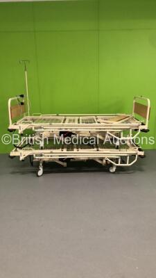 2 x Huntleigh Nesbit Evans Electric Hospital Beds with Controllers (Both Power Up) *S/N GEL063475*