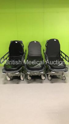 3 x Anetic Aid QA3 Hydraulic Patient Couches (Hydraulics Tested Working)