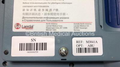 Laerdal Heartstart FR2 Defibrillator in Carry Case with 1 x M3863A Battery *Install Date 09-2017* and 1 x M3864A Training Battery (Powers Up and Passes Self Test) - 3