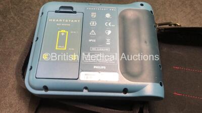 Laerdal Heartstart FRx Heartstart Defibrillator with 1 x Philips Ref M5070A Battery (Untested Due to Possible Flat Battery) *SN B05100724* - 2