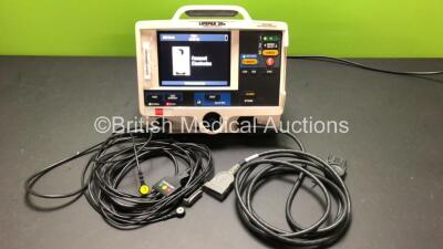 Medtronic Lifepak 20e Defibrillator / Monitor Including ECG and Printer Options with 1 x ECG Lead and 1 x Paddle Lead *Mfd 2013*(Powers Up with Service Light)