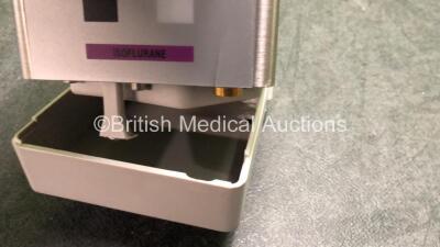 Datex Ohmeda Isoflurane Isotec 5 Vaporizer (Damaged Base Cover-See Photo)SN BCYE00660* - 3