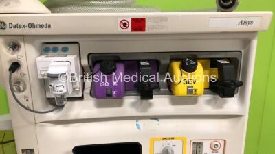 GE Datex Ohmeda Aisys Anaesthesia Machine *System Software - 08.01* with Aladin2 Isoflurane Vaporizer, Aladin2 Sevoflurane Vaporizer, GE E-CAiOV Gas Module with Spirometry Option, Fresh Gas Module and Mini D-fend Water Trap *Mfd - 04/2009*, Bellows and Ho - 4