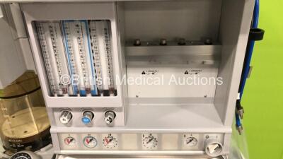 Datex-Ohmeda Aestiva/5 Anaesthesia Machine with Aestiva 7900 SmartVent Software Version - 4.8 PSVPro with Absorber, Bellows, Oxygen Mixer and Hoses (Powers Up, Missing Draw) *AMRS00205* - 4