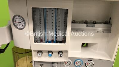 GE Datex Ohmeda Aespire Anaesthesia Machine with Aespire 7900 SmartVent Software Version 4.8 PSVPro, Oxygen Mixer, Absorber, Bellows and Hoses (Powers Up, Cracked Casing - See Photo) *ANCL00951* - 4