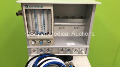 Datex Ohmeda Aestiva/5 Induction Anaesthesia Machine with Hoses *AMWJ00137 / FS0114215* - 2