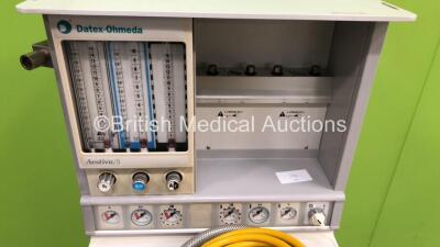 Datex Ohmeda Aestiva/5 Induction Anaesthesia Machine with Hoses *AMWJ00136 / FS0114186* - 2