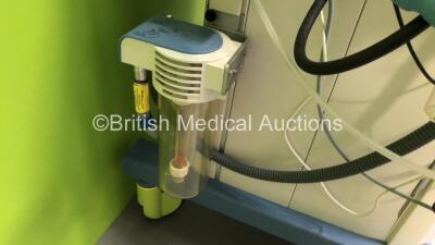 Drager Fabius GS Premium Anaesthesia Machine *Mfd - 2014* Software Version 3.34a - Total Run Hours - 10986 Total Vent Hours - 1366 with Bellows, Absorber and Hoses (Powers Up) - 6