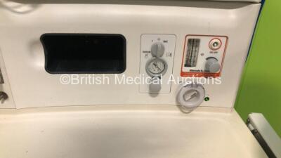 GE Datex Ohmeda Aisys Anaesthesia Machine *Software Version - 08.01* with Aladin2 Isoflurane Vaporizer, Aladin2 Sevoflurane Vaporizer, GE E-CAiOV Gas Module with Spirometry Option, Fresh Gas Module and Mini D-fend Water Trap *Mfd - 01/2009*, Philips Monit - 6