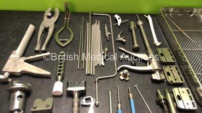 Job of Various Surgical Instruments with Metal Tray - 2