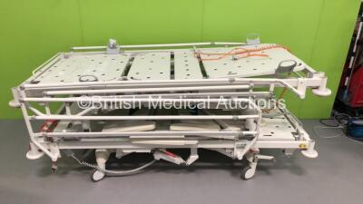 6 x Huntleigh Contura Electric Hospital Beds with Controllers **2 In Picture - 6 in Lot**